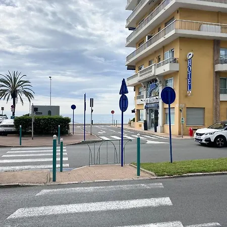 La Grande Bleue Apartment Menton